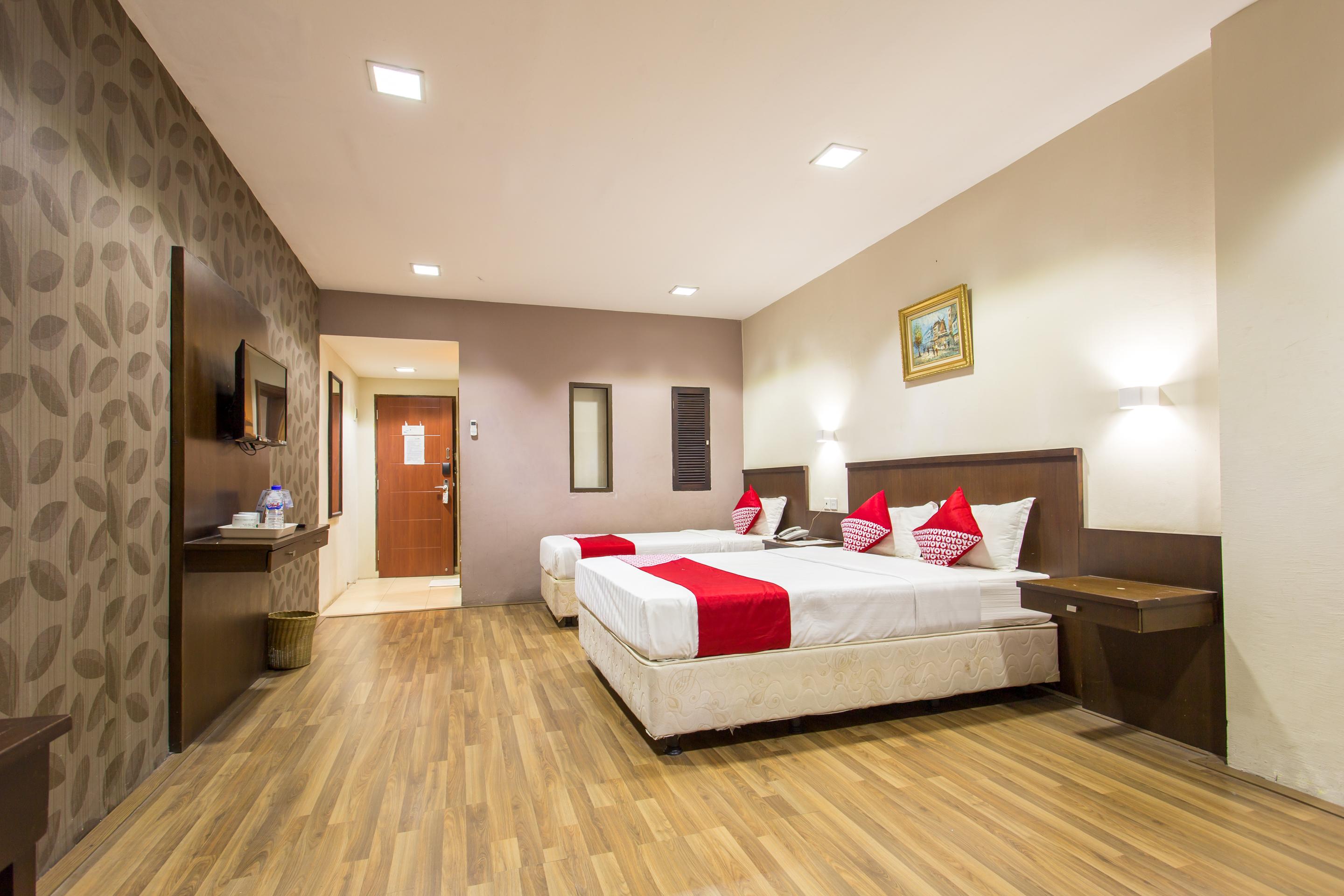 Capital O 769 City Hotel باليكبابان المظهر الخارجي الصورة