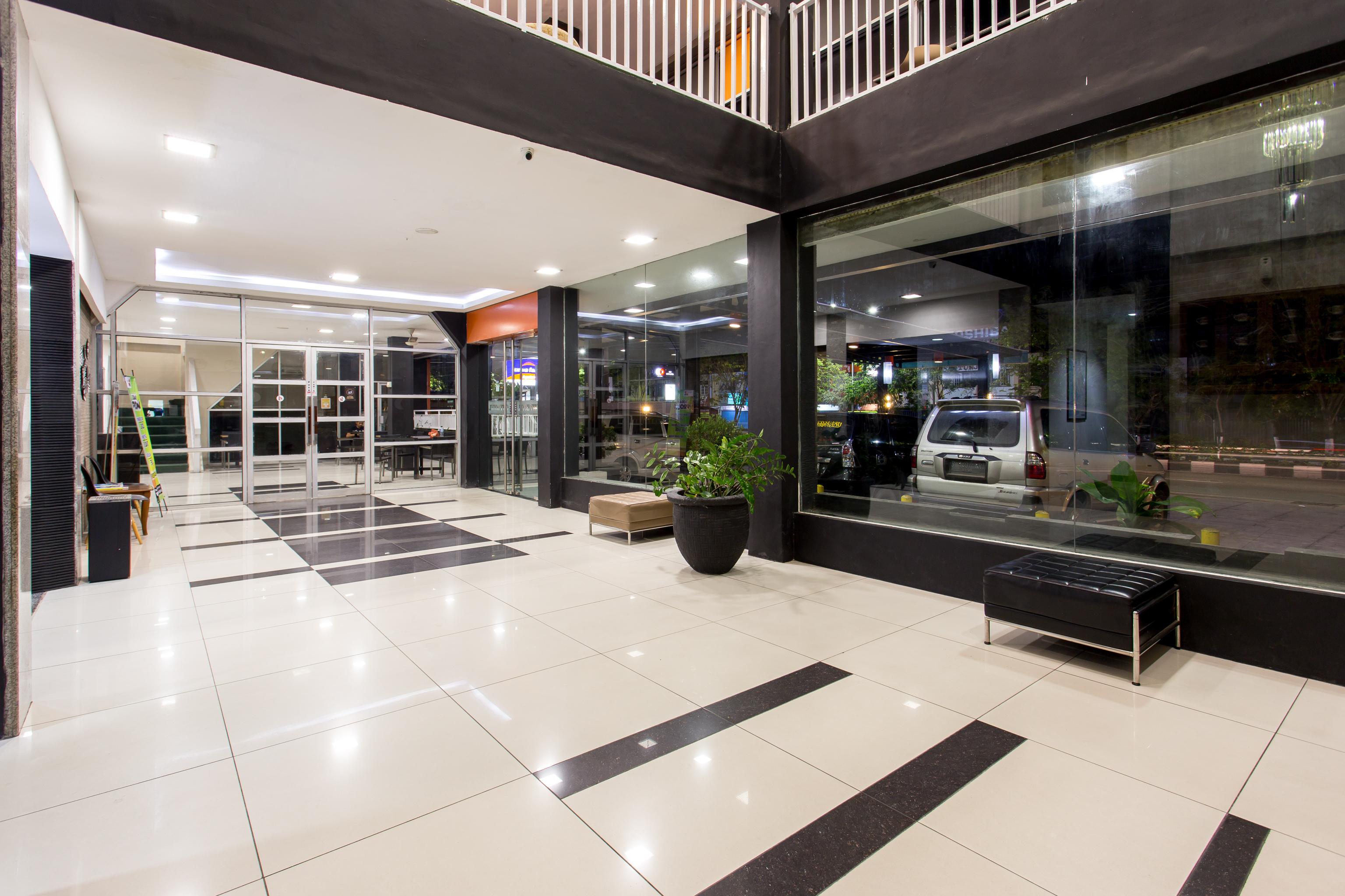 Capital O 769 City Hotel باليكبابان المظهر الخارجي الصورة