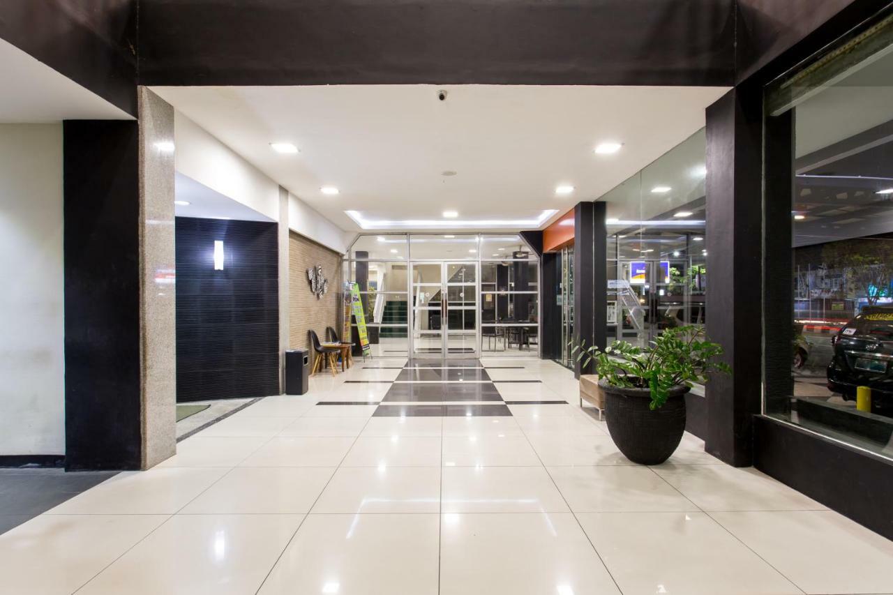 Capital O 769 City Hotel باليكبابان المظهر الخارجي الصورة